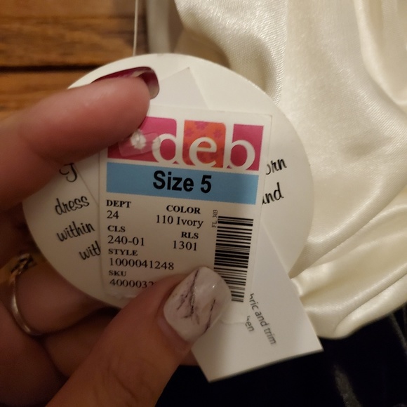 Prom dress - Picture 3 of 3